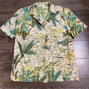 Vintage Linen button up shirt floral vacation style